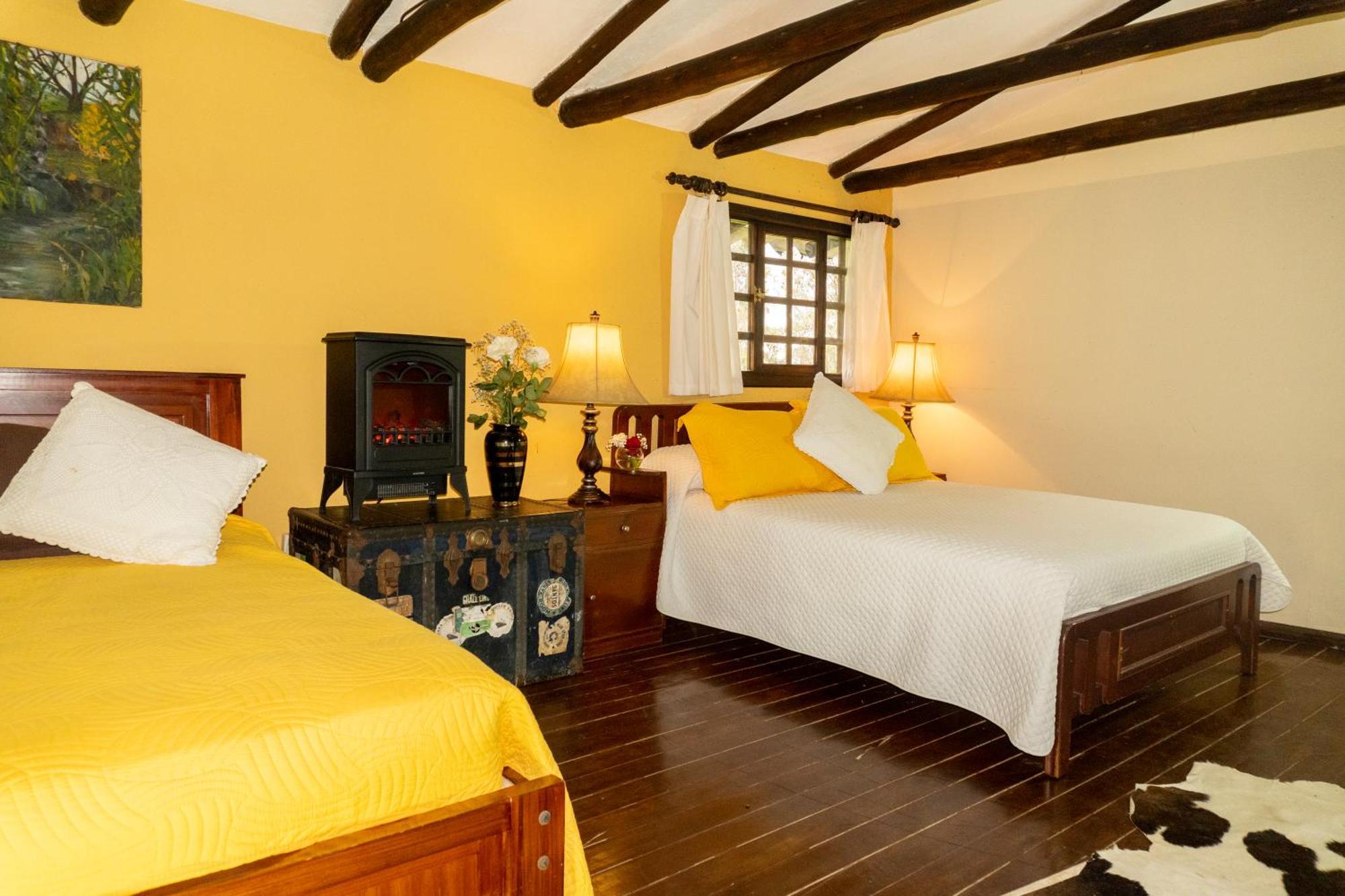 Hotel Hacienda San Isidro De Iltaqui Cotacachi Esterno foto
